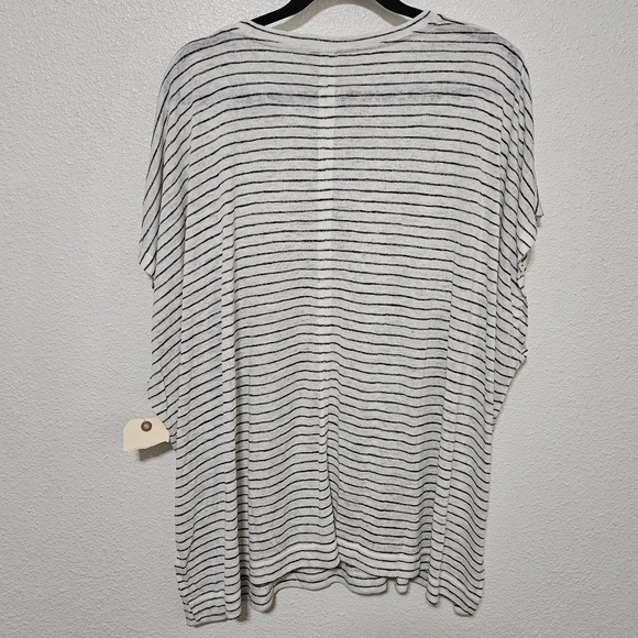 NWT Athleta Realease tee striped top size small tall oversized - Picture 7 of 10